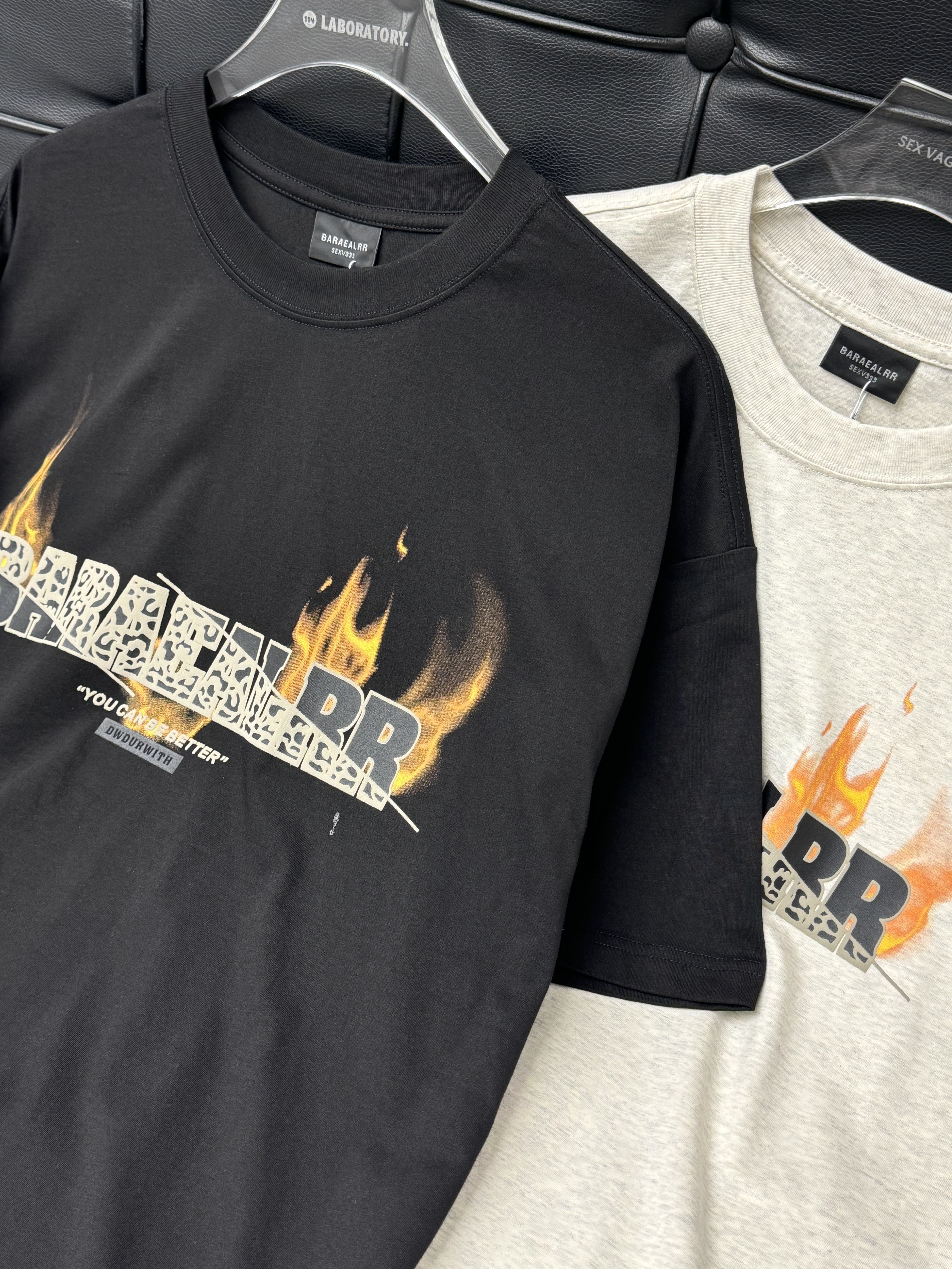 火焰字母T(黑色)