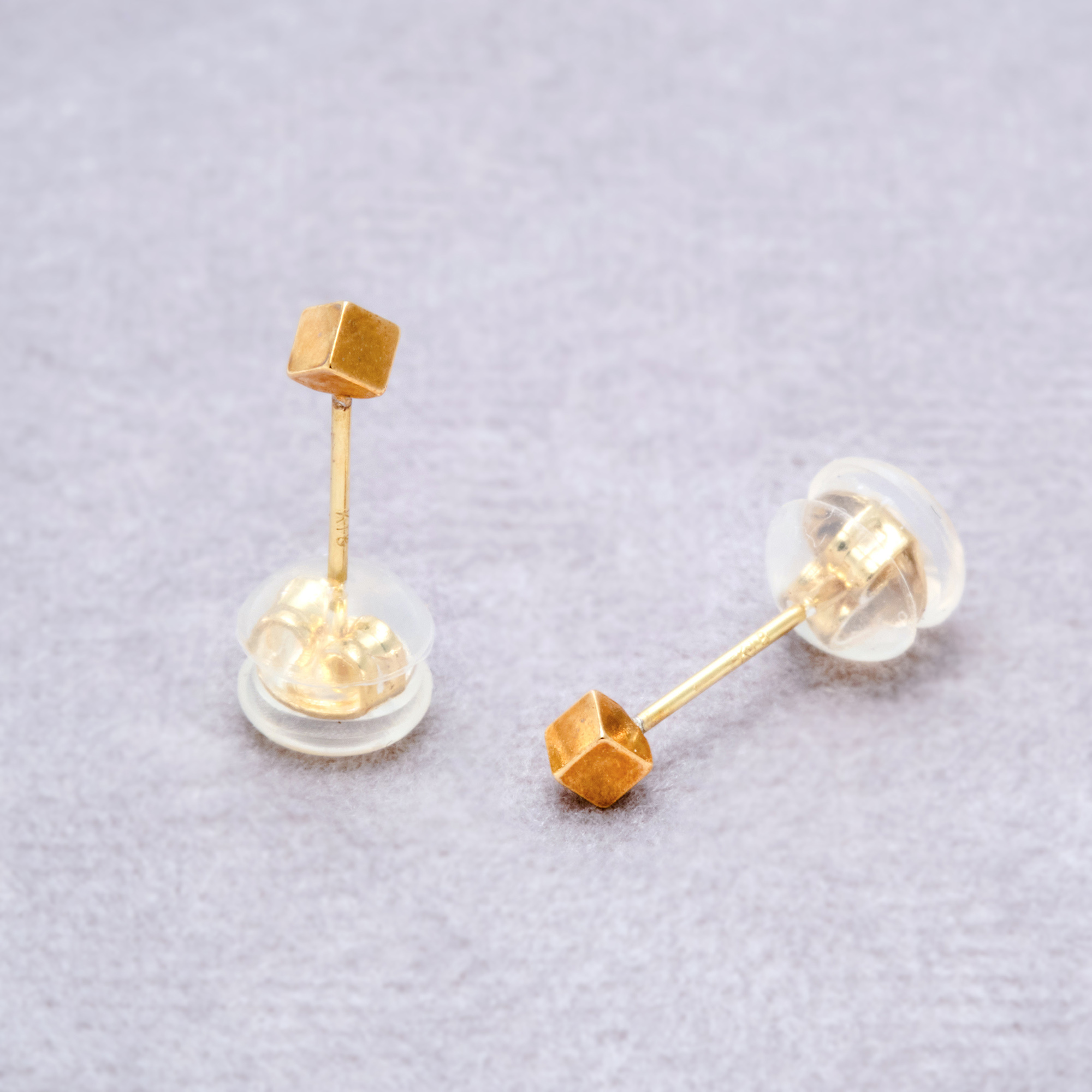 [toki.Tokyo] K18耳針 | 金色 | NO.235