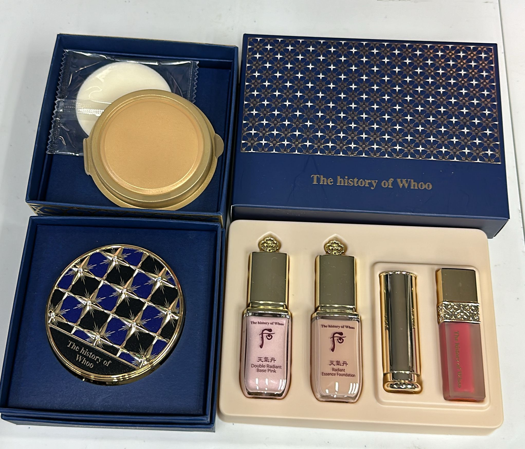 Cd6914**  后 拱辰享絲柔宮中氣墊套裝