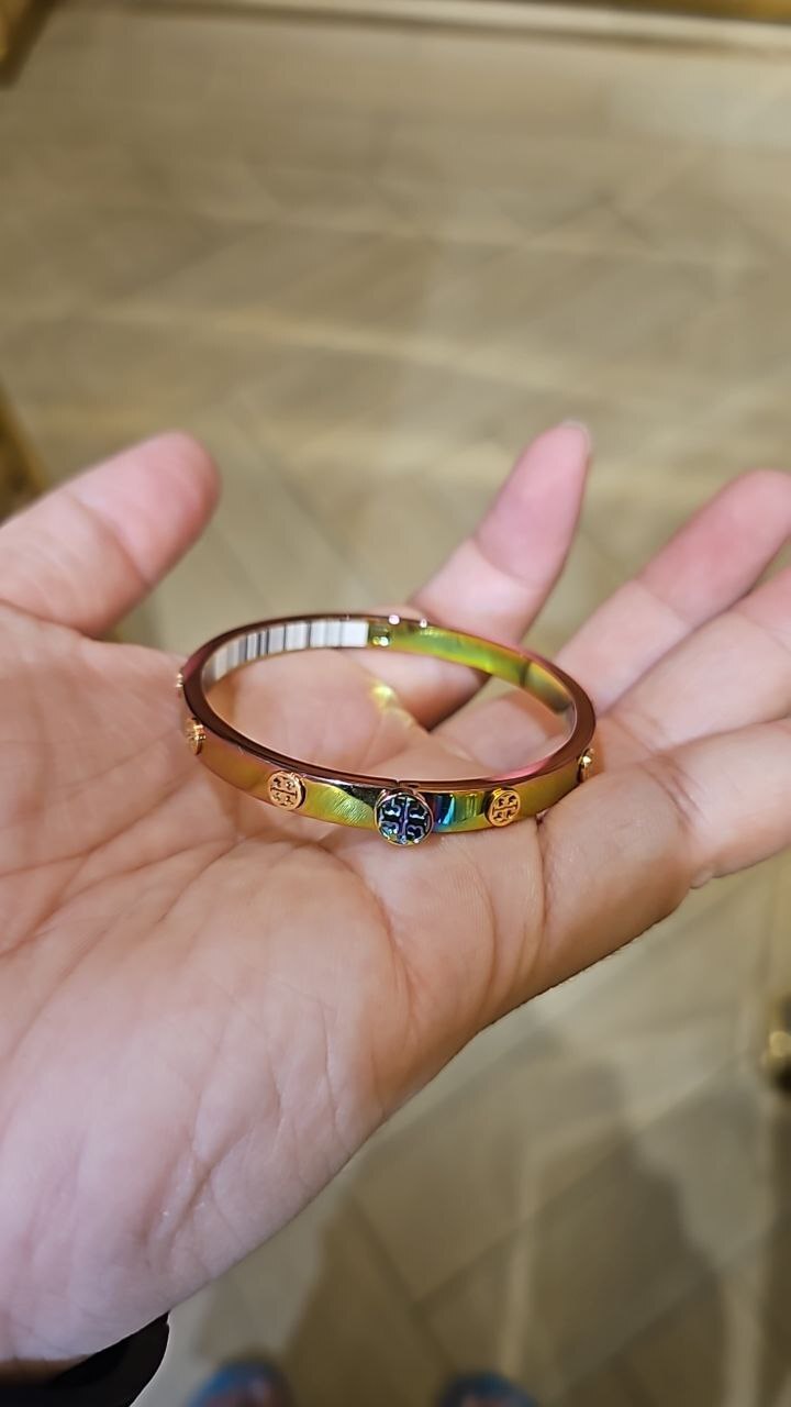 [E] TORY BURCH MILLER STUD 5MM BRCLT TOR, 144815-700-S (ETB330)