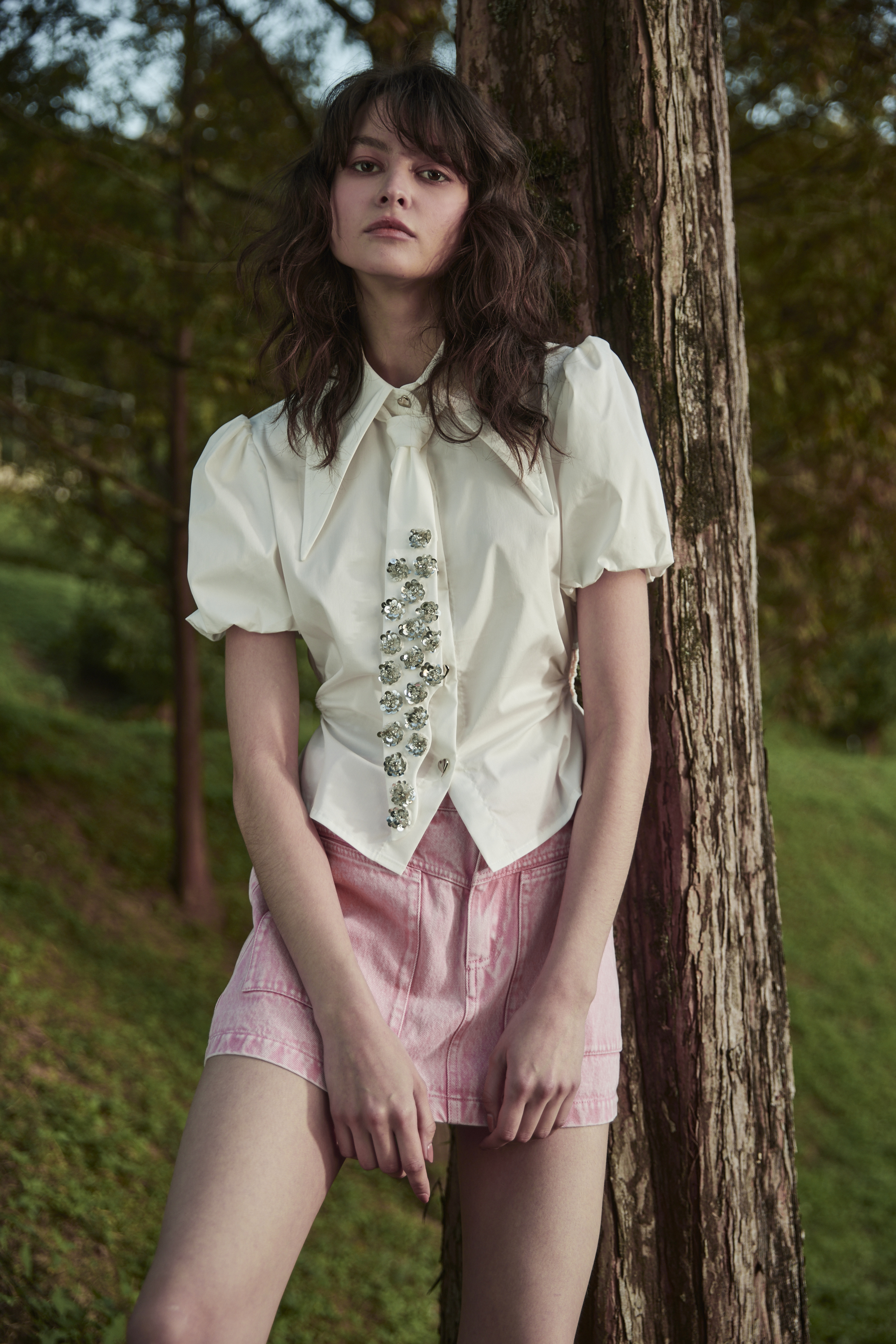 BE10060A1 造型領泡袖收腰襯衫 (附領帶 / 2色)