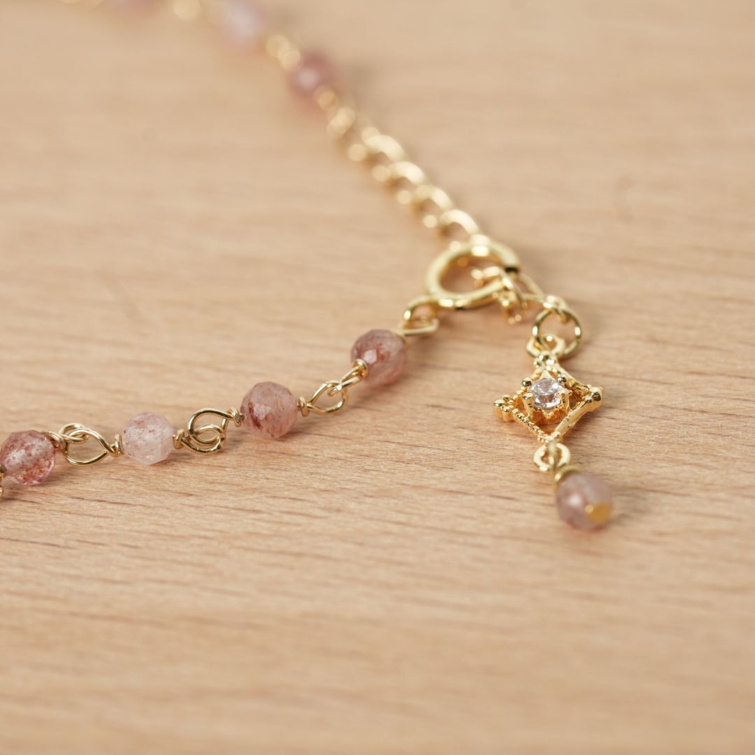 全人手手工繞線手鍊 • 草莓晶