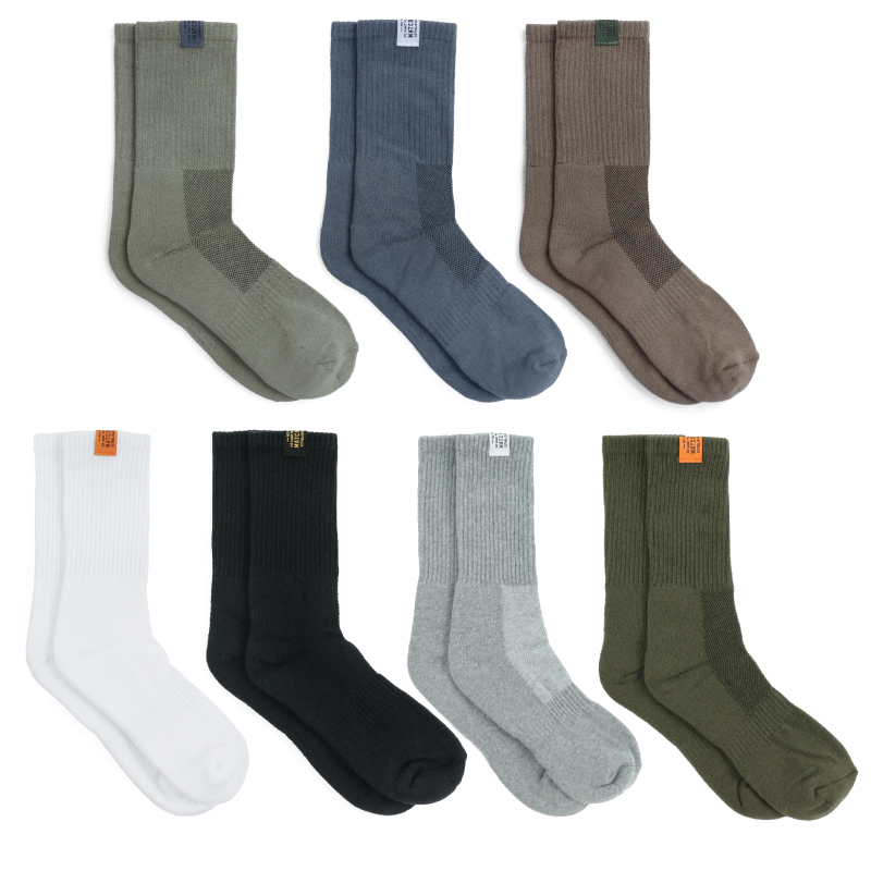 Basic Sock 經典布標中筒襪