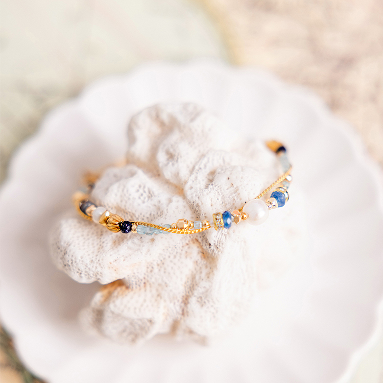 《十周年慶限定款》聽見海洋的聲音 – 珍珠磷灰石 – 手鍊