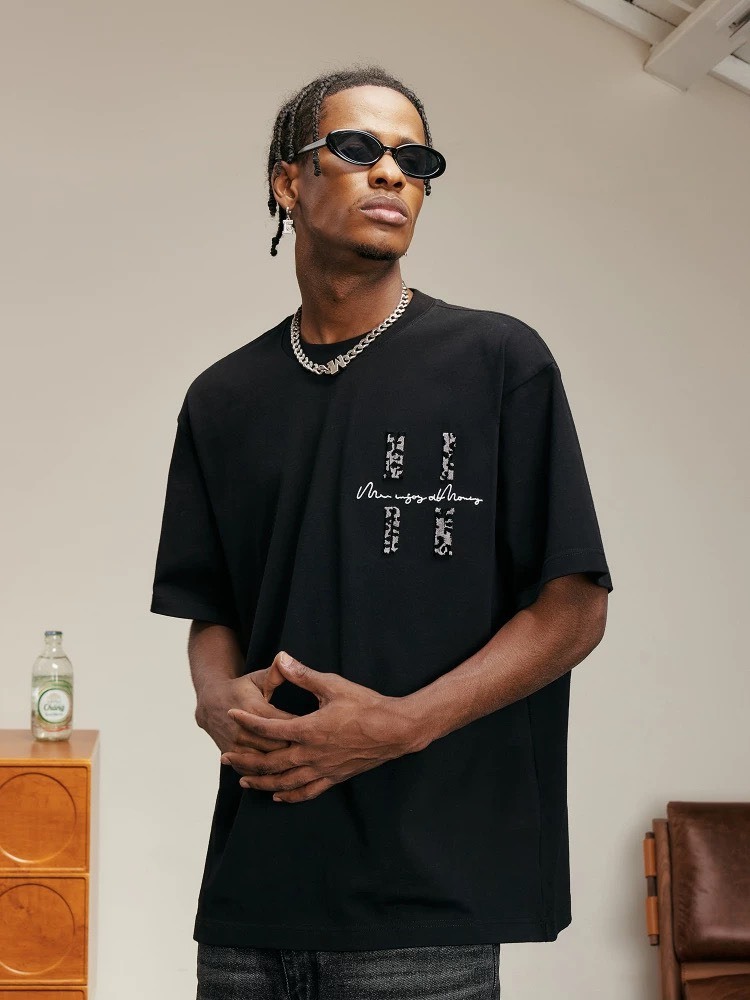 MEDM 豹紋貼布刺繡 雙面Logo 短袖 T