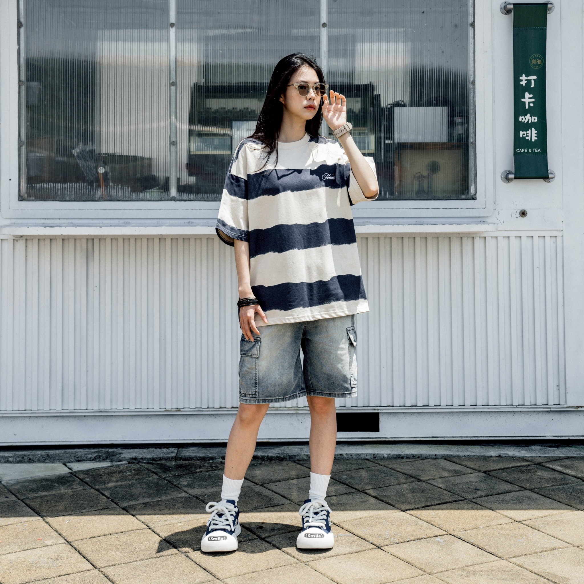 SBG 潑漆感條紋短T T98