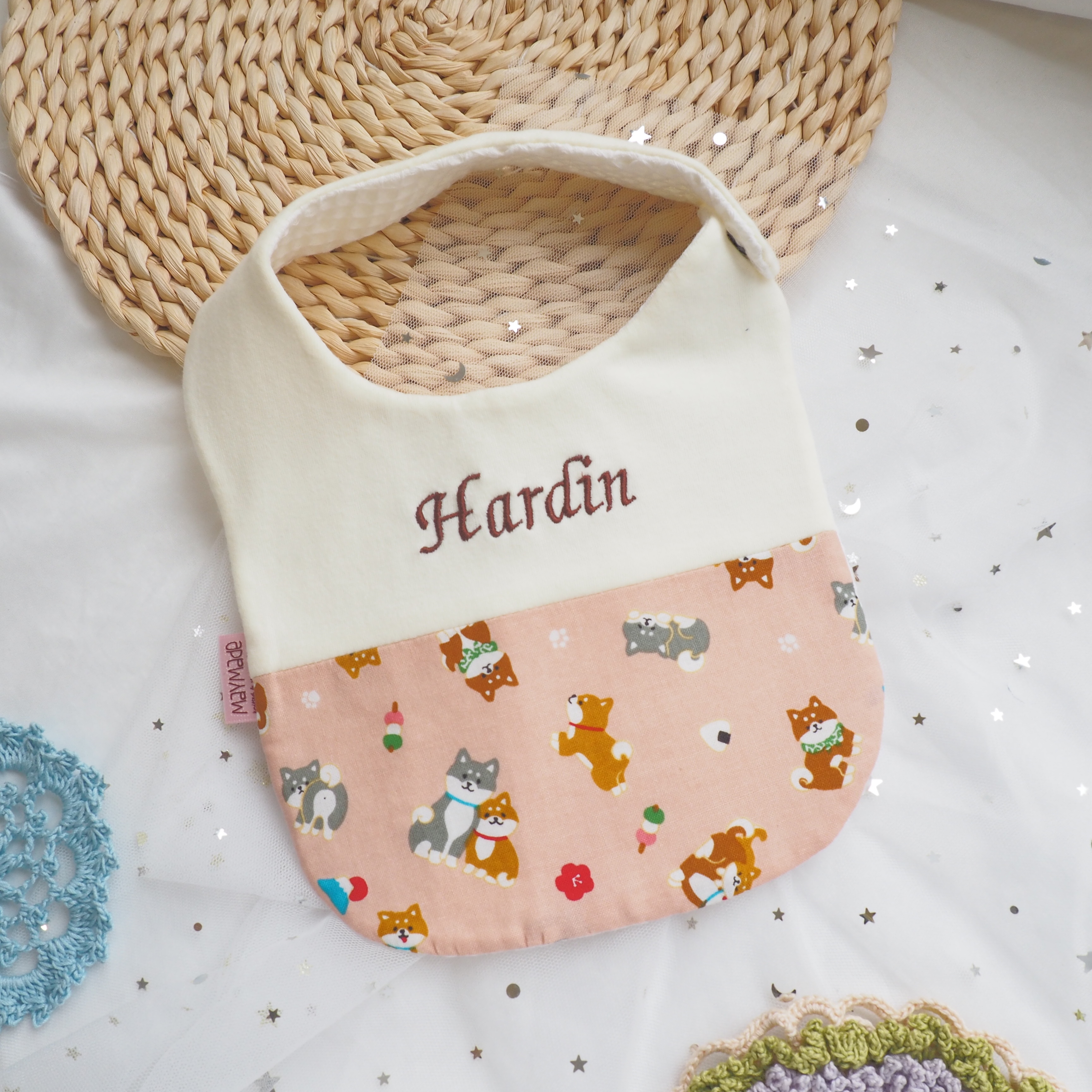 橙色柴犬純棉布圖案 拼布款繡名口水肩