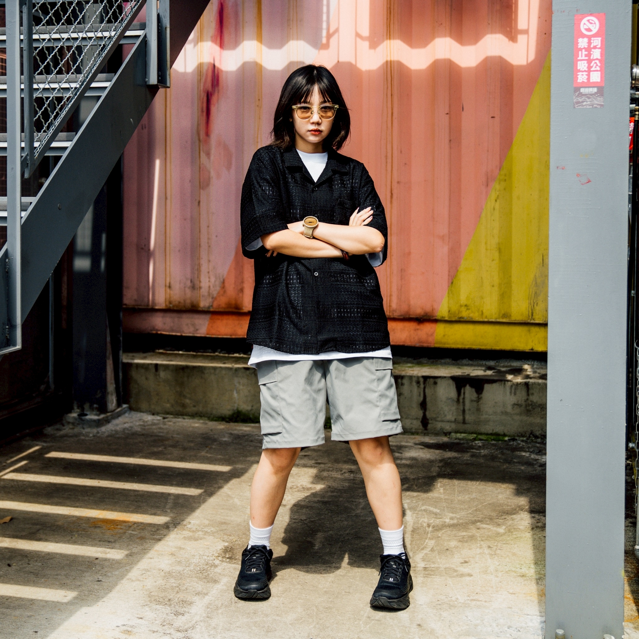 SBG 微鏤空寬鬆短袖襯衫 552