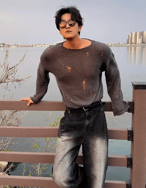 破洞針織長袖T卹