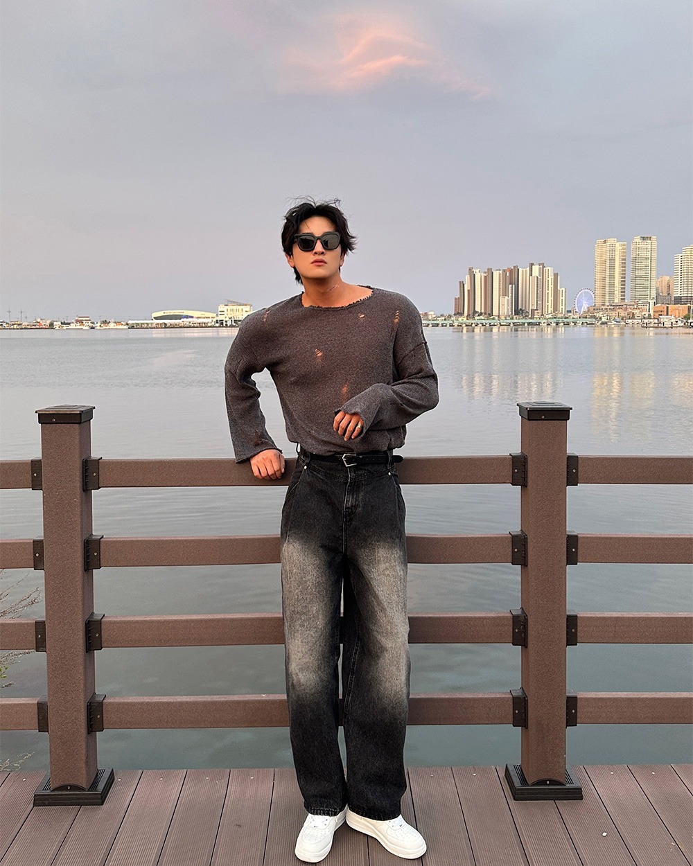 破洞針織長袖T卹