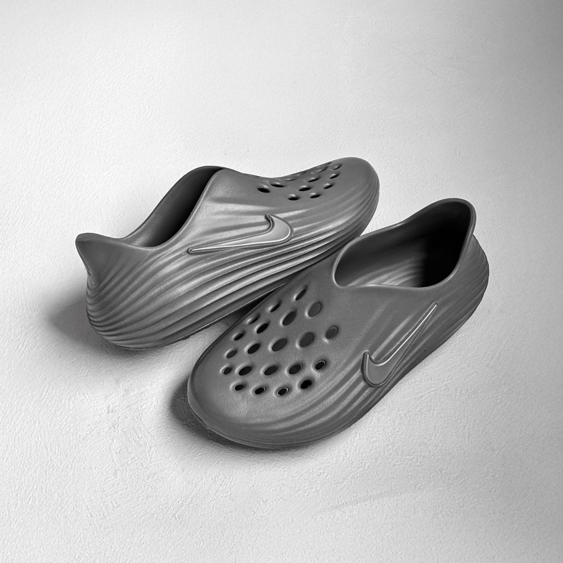 NICEDAY 代購 Nike ReactX Rejuven 8 洞洞鞋 灰色 煙灰 灰 淺灰 石灰 男鞋 拖鞋 HV5060-002