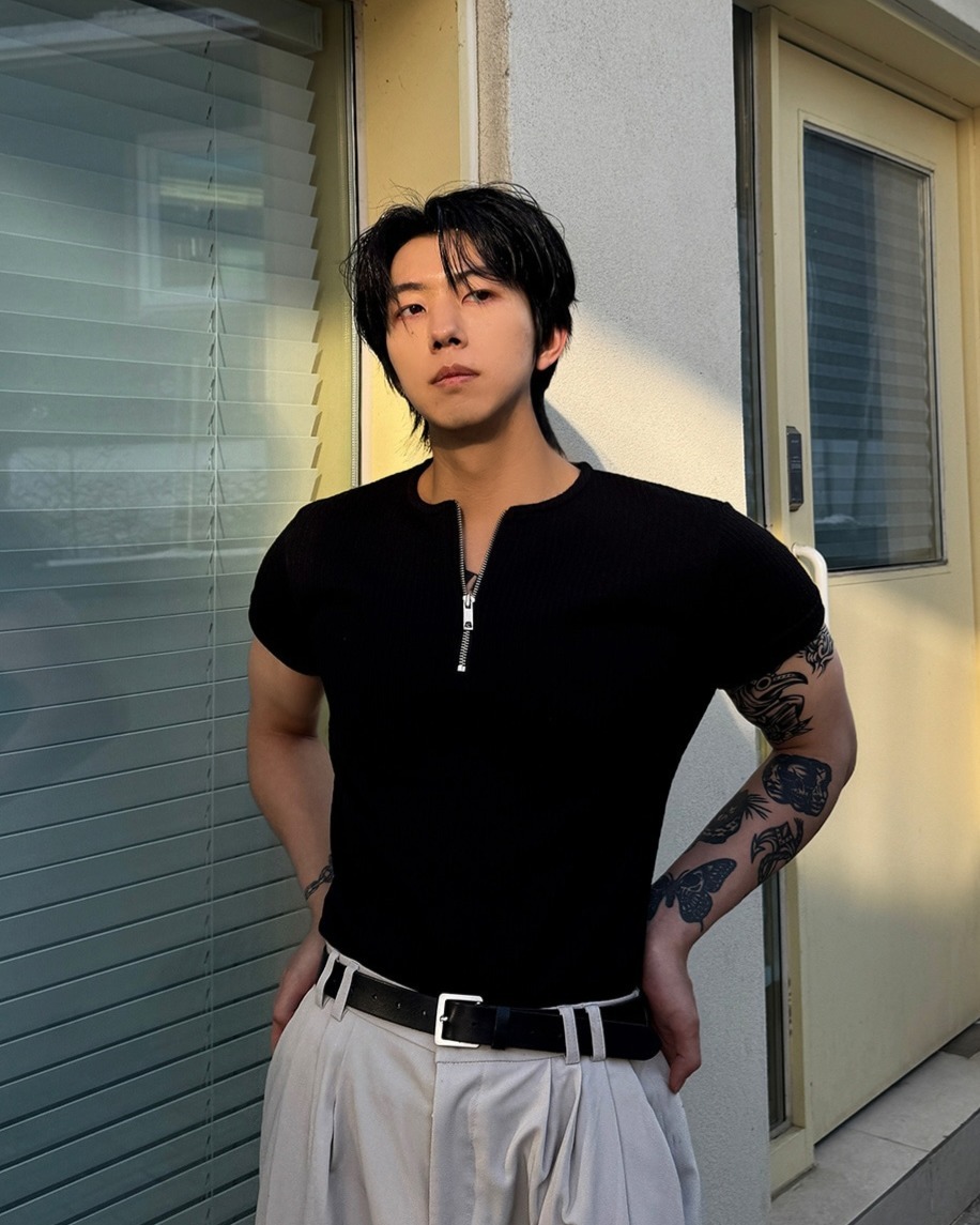 半拉鍊羅紋短袖T恤