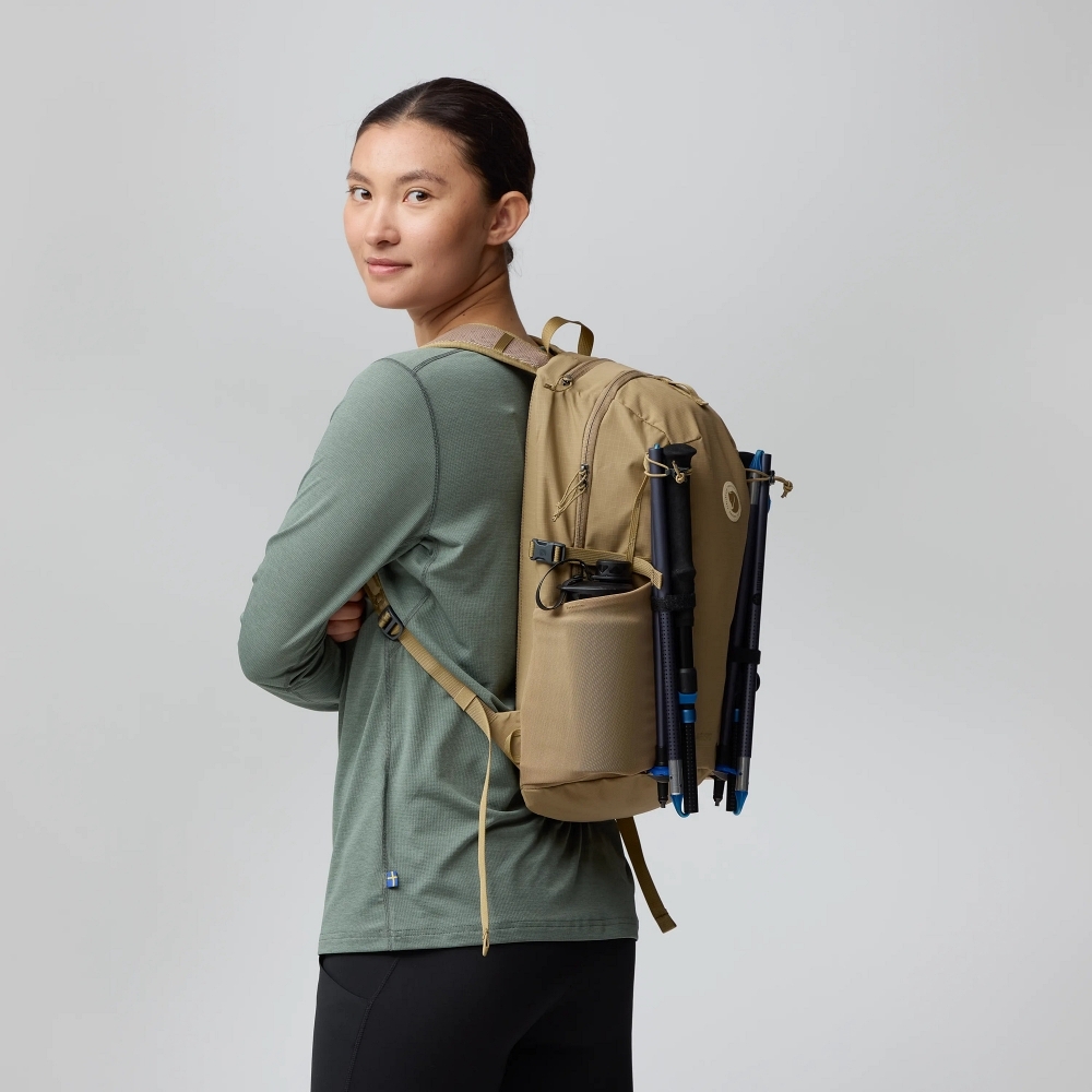 FJALLRAVEN 小狐狸  Abisko Softpack 16 後背包 FR23200307