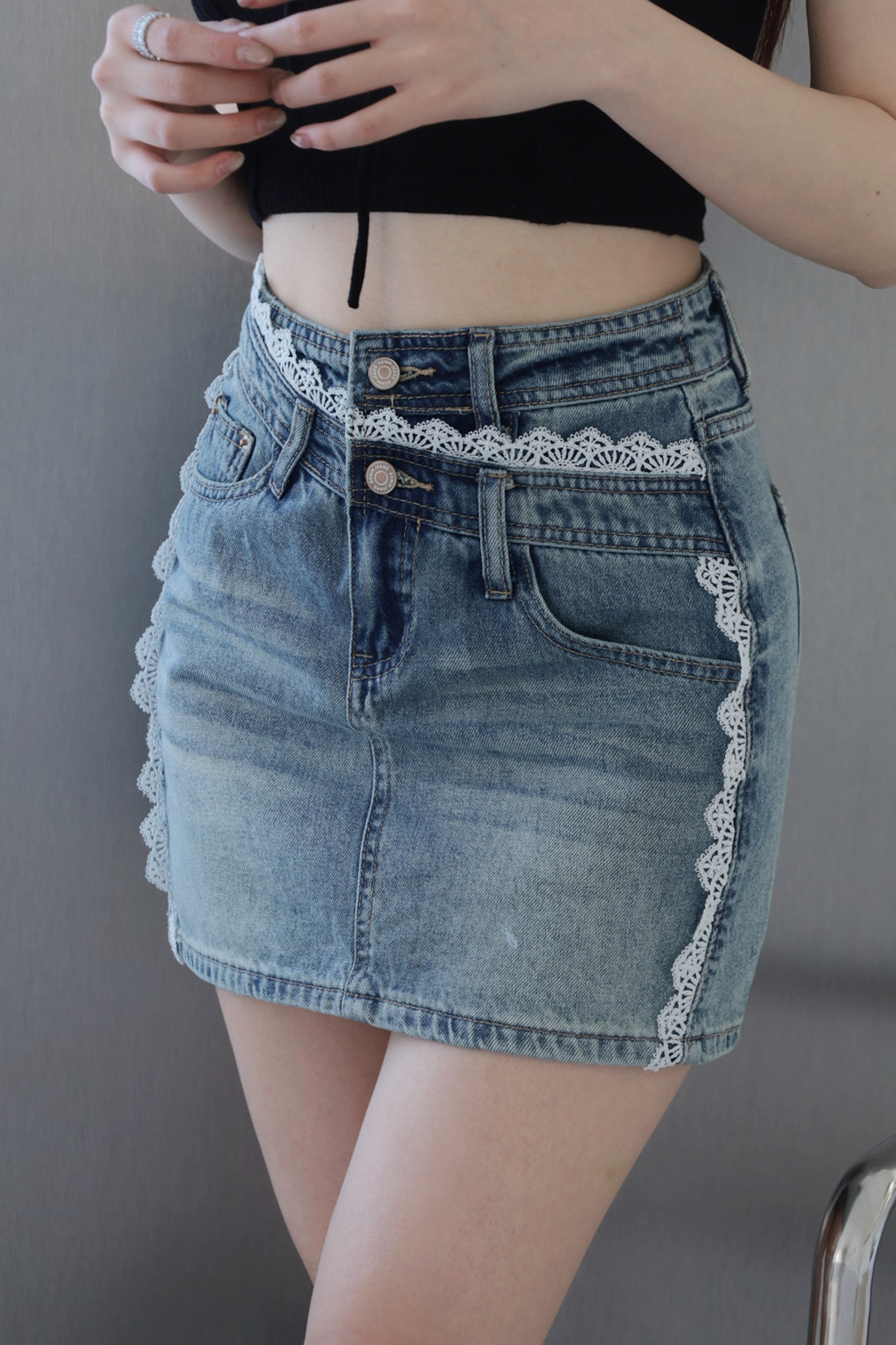 蕾絲斜褲頭牛仔短裙