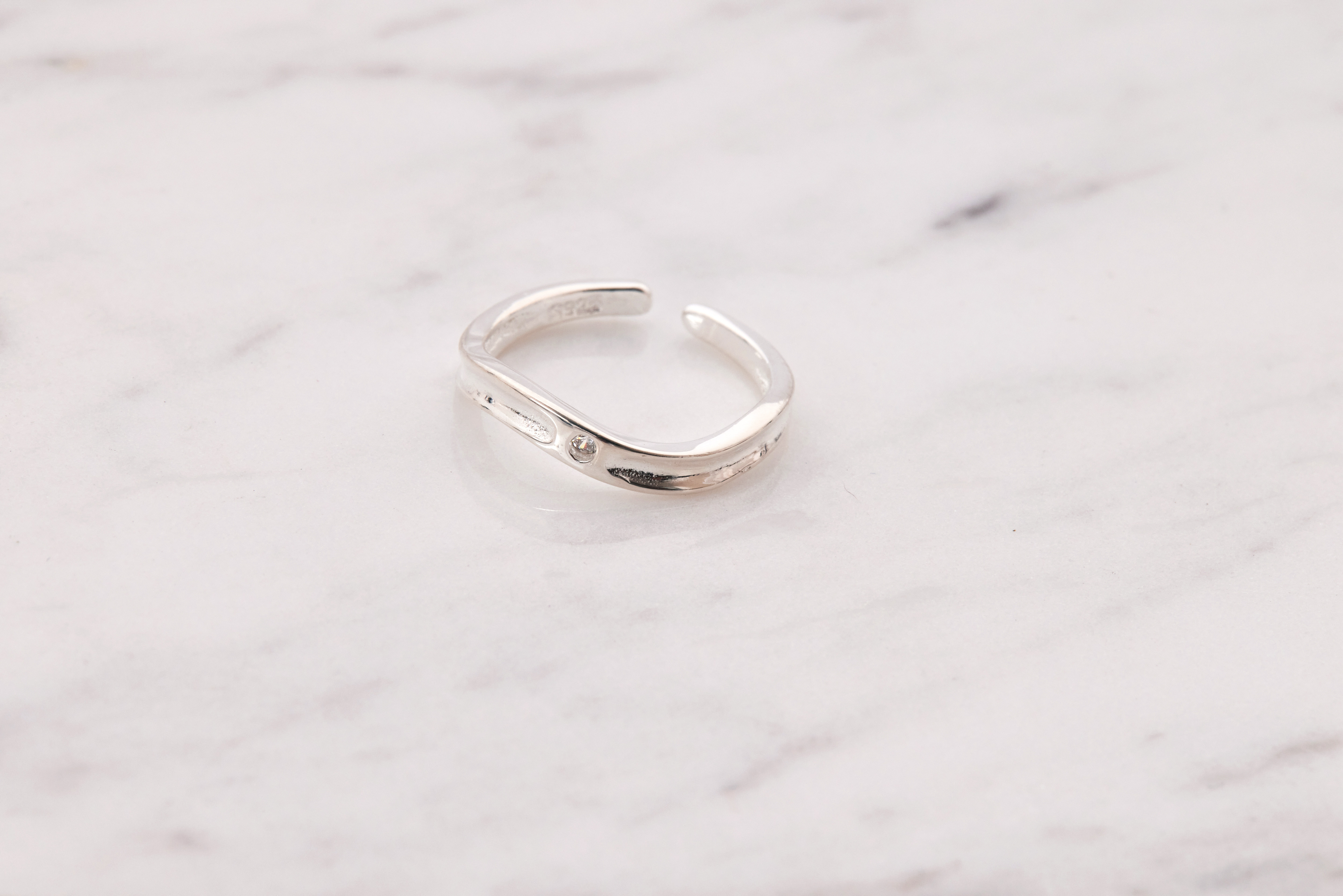 R1054 | 純銀鋯石尾戒戒指