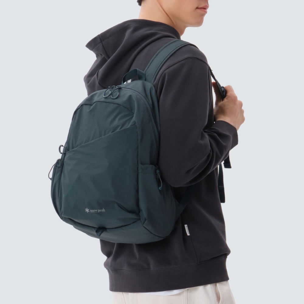 Snow Peak Pro Light Backpack 17L軽量バックパック 現貨】snow peak Pro Light Backpack 17L 斜口袋後背包17升S25MUTB