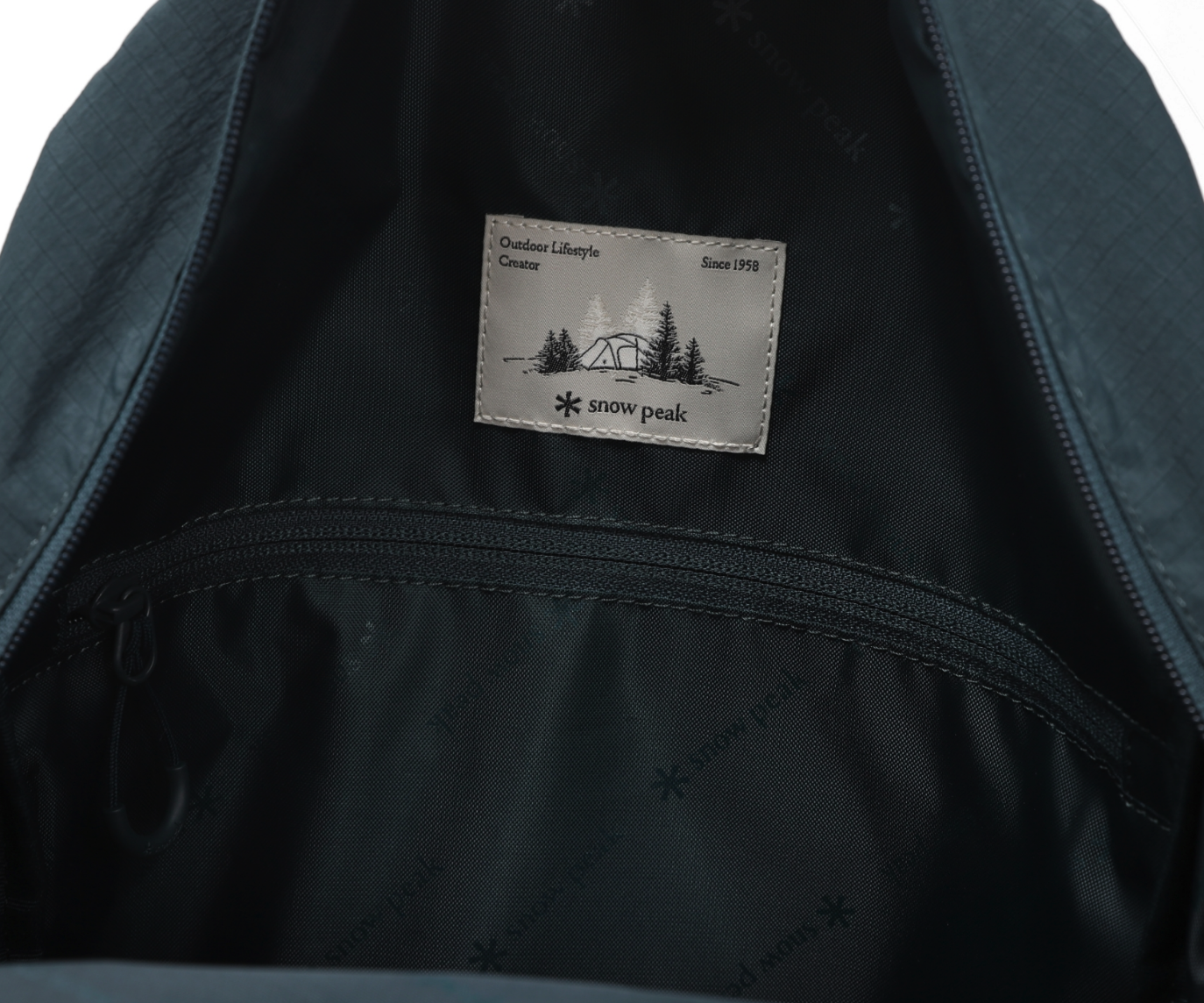 Snow Peak Pro Light Backpack 17L軽量バックパック 現貨】snow peak Pro Light Backpack 17L 斜口袋後背包17升S25MUTB