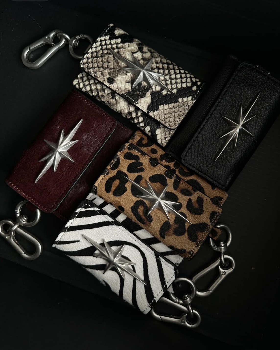 『預購』Remedy 腰間掛飾 金屬扣皮革小包 零錢包