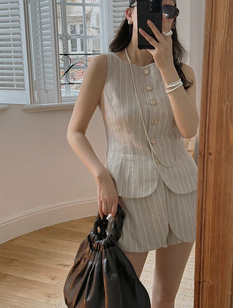 奶油杏直條紋圓領西裝背心上衣+短褲SET-XS-L (Elegant & Love)