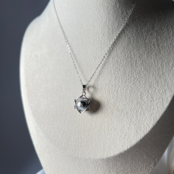 瑞典天鐵 衛星吊墜