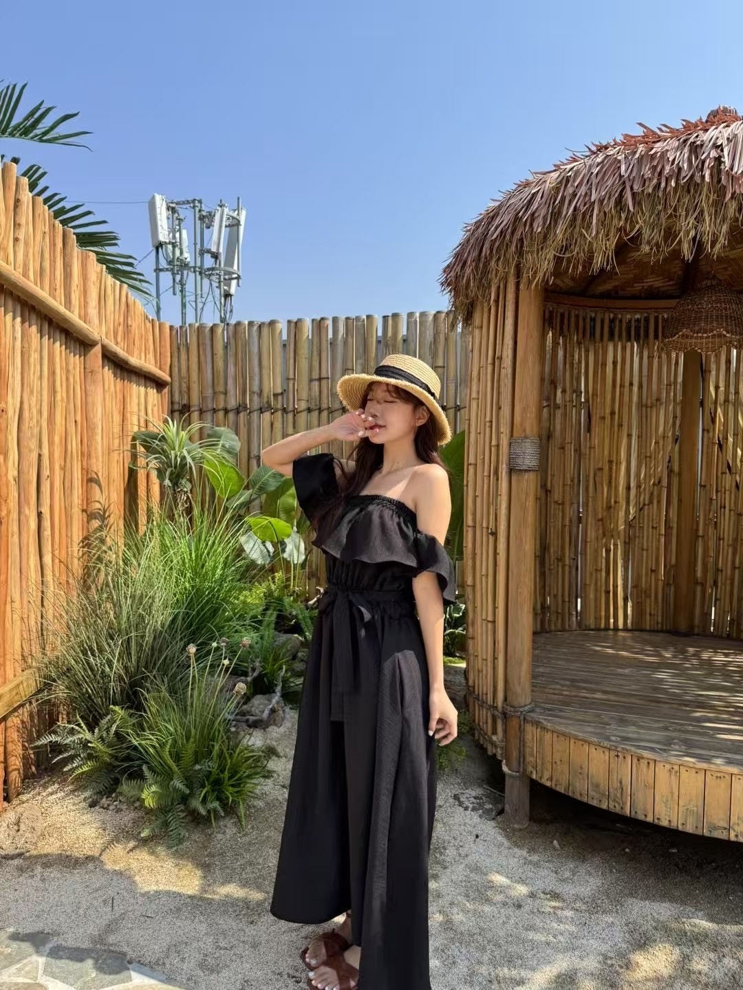 耳畔雨聲 (洋裝)