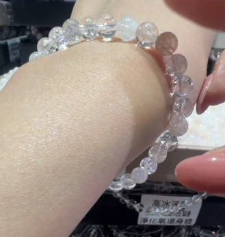 250927-C1 6mm+仙女下凡天然粉兔毛爆花手串