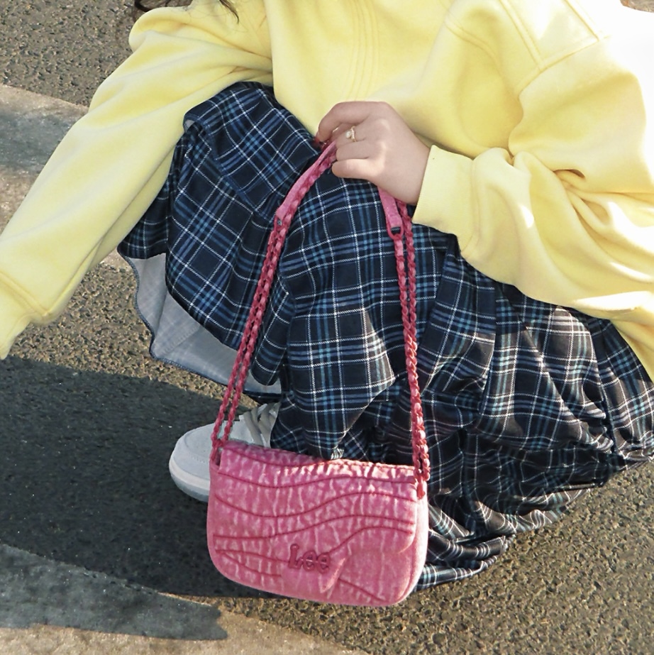 LEE 水洗 牛仔 肩包 手提包 斜背包 鏈條 三色 /預購