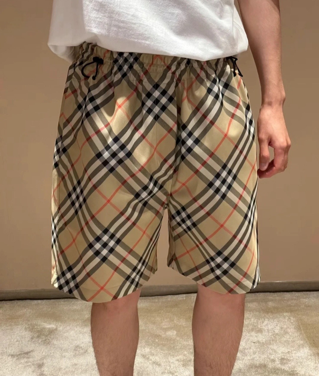 BBR 卡其色斜格仔 短褲