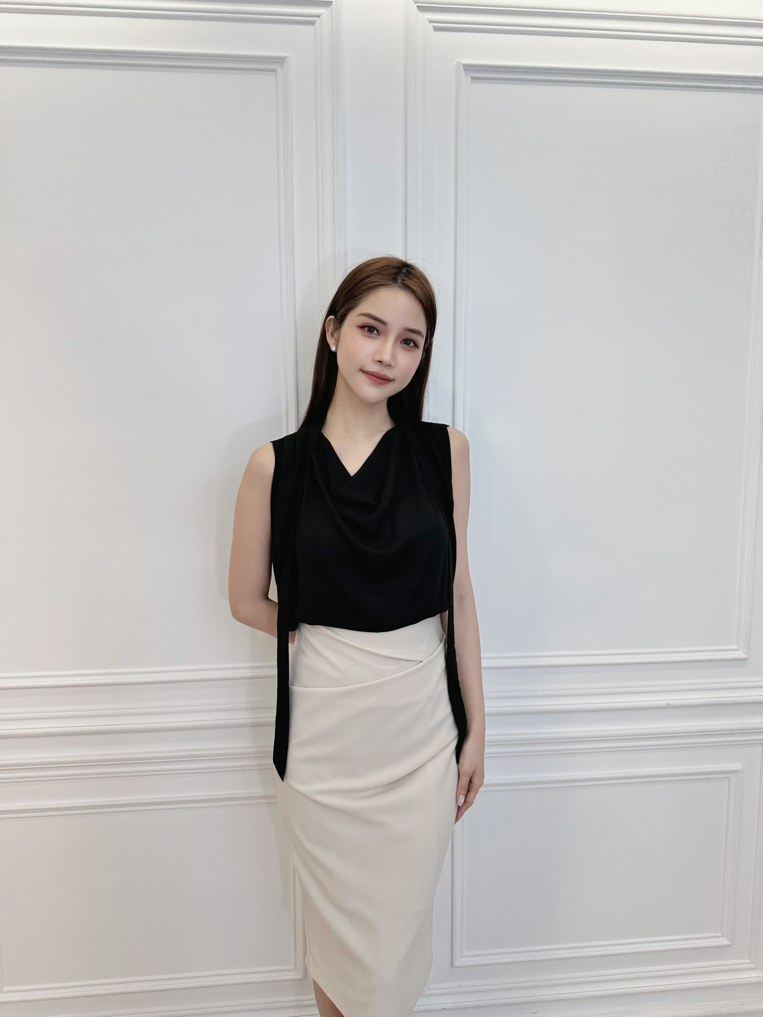 垂墜領綁帶背心(可拆式綁帶)