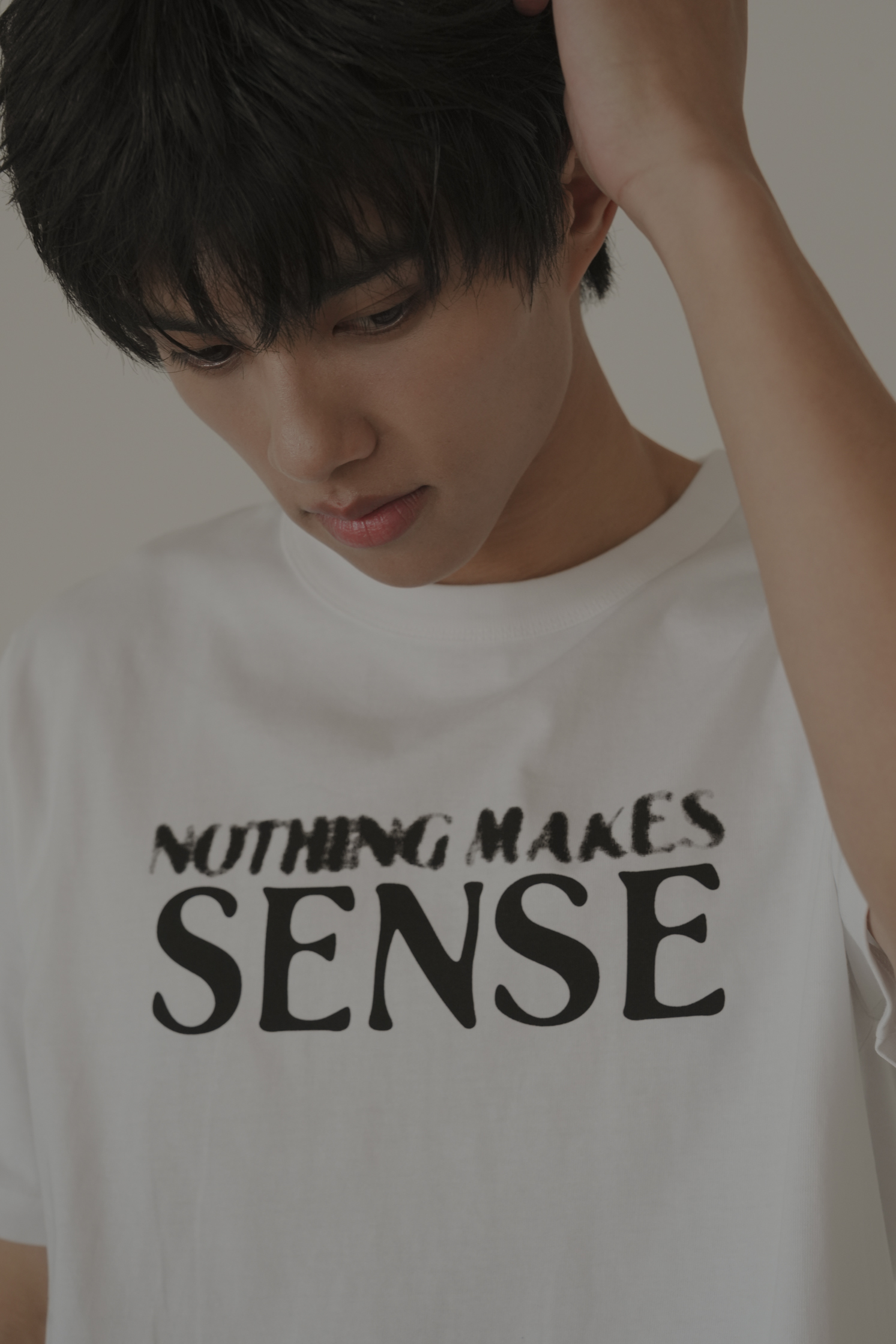 NOTHING MAKES SENSE #短T