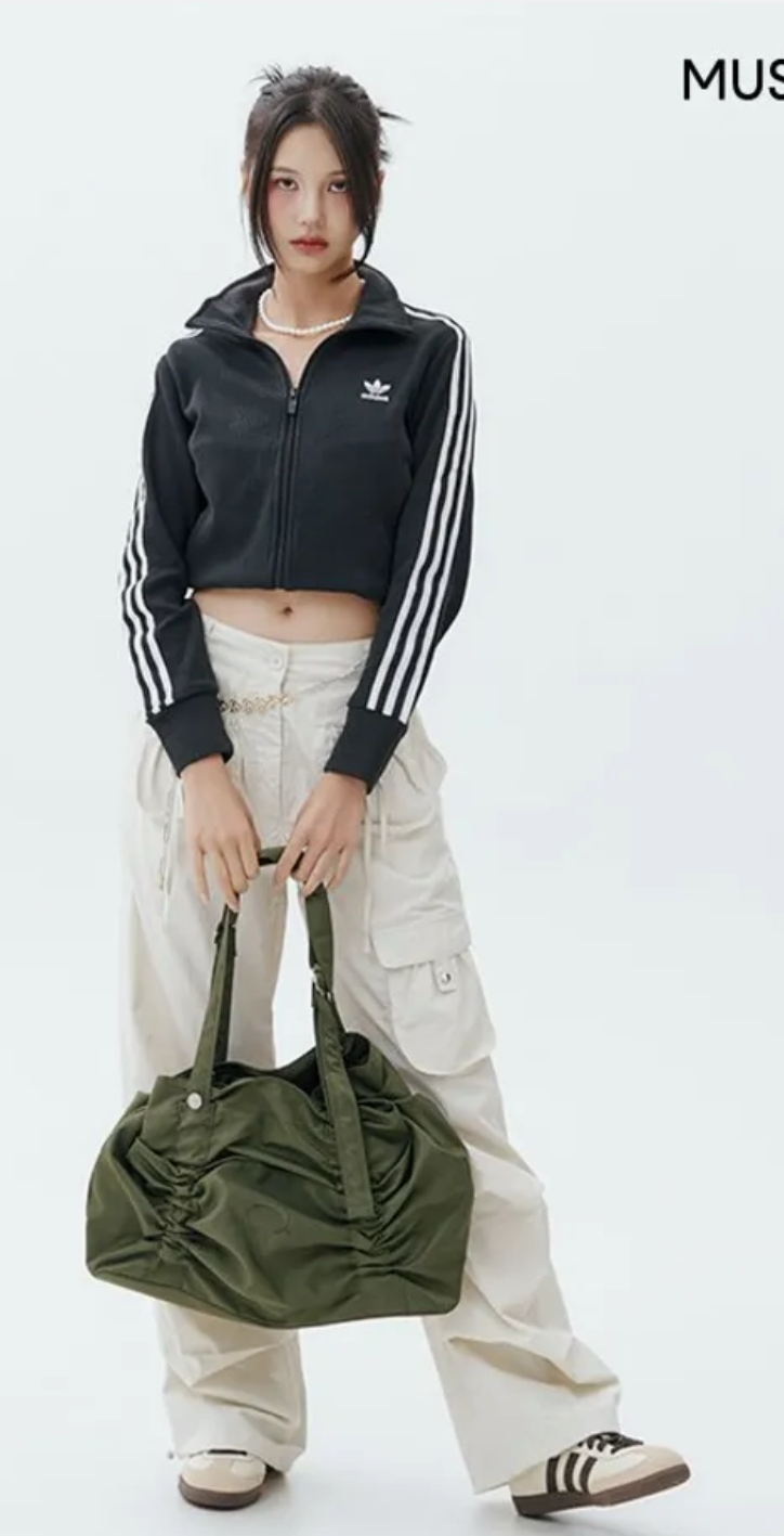 Adidas crop knit jacket (black)