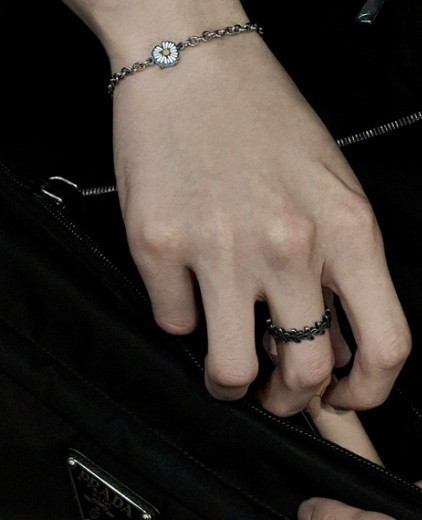 #現貨 JBANS 小雛菊 情侶手鍊 項鍊 GD同款