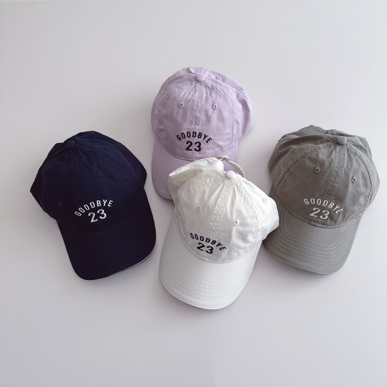 英字休閒鴨舌帽