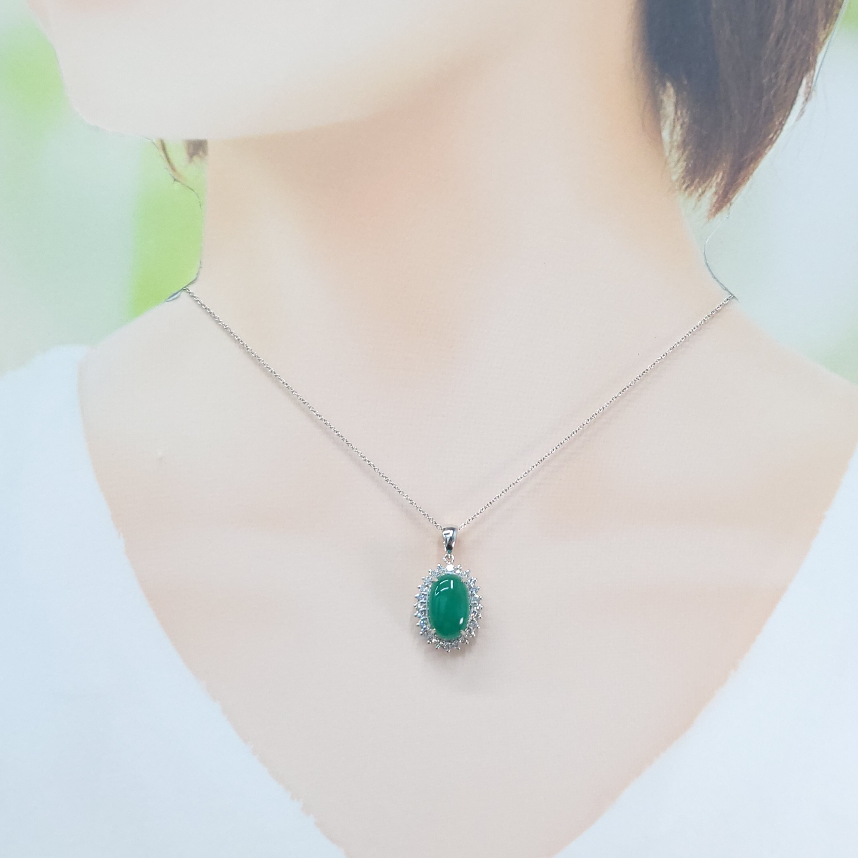 全新18K白金【單粒4卡80份綠寶石】配38份鑽石吊墜