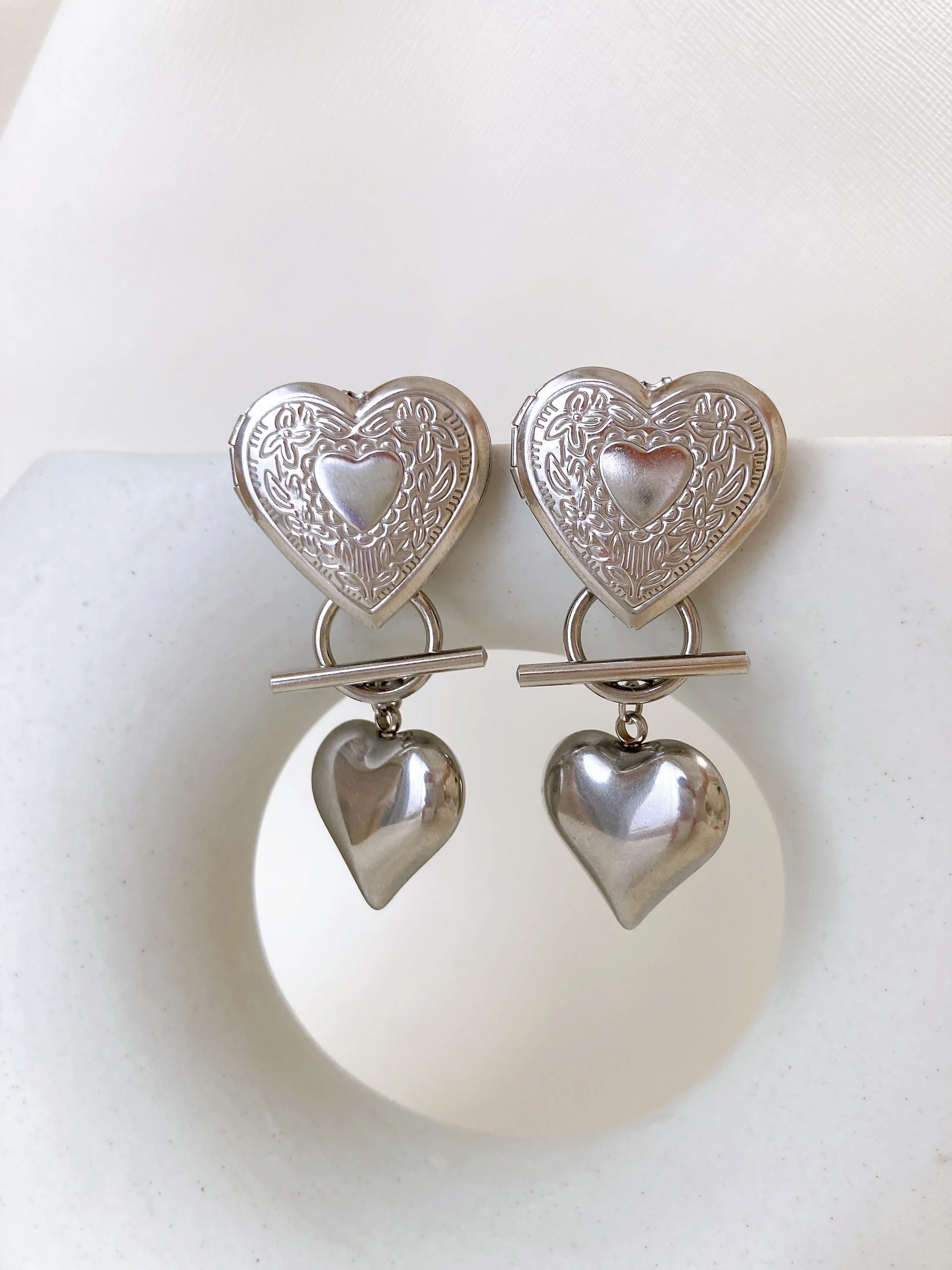 [LAUGHTER] Double Heart Locket