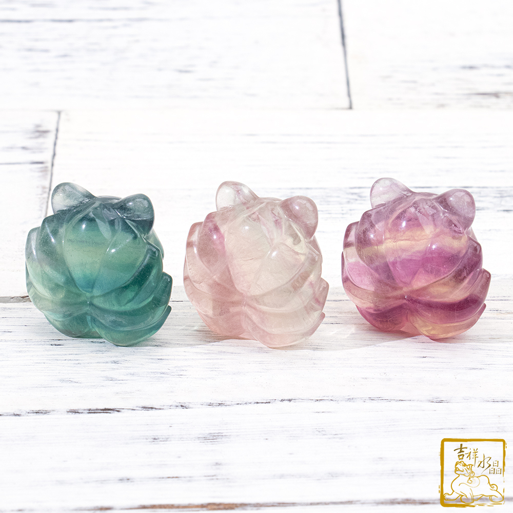 螢石九尾狐 3.5cm 人緣自信 / 不挑色隨機出貨