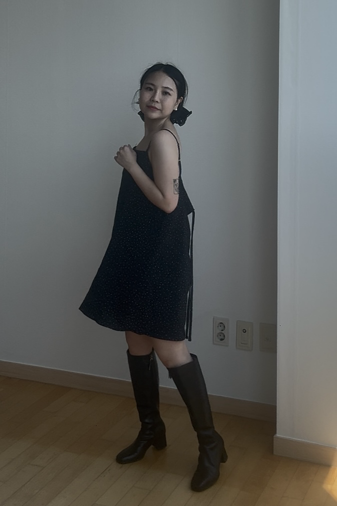 波點吊帶綁繩連身裙🖤