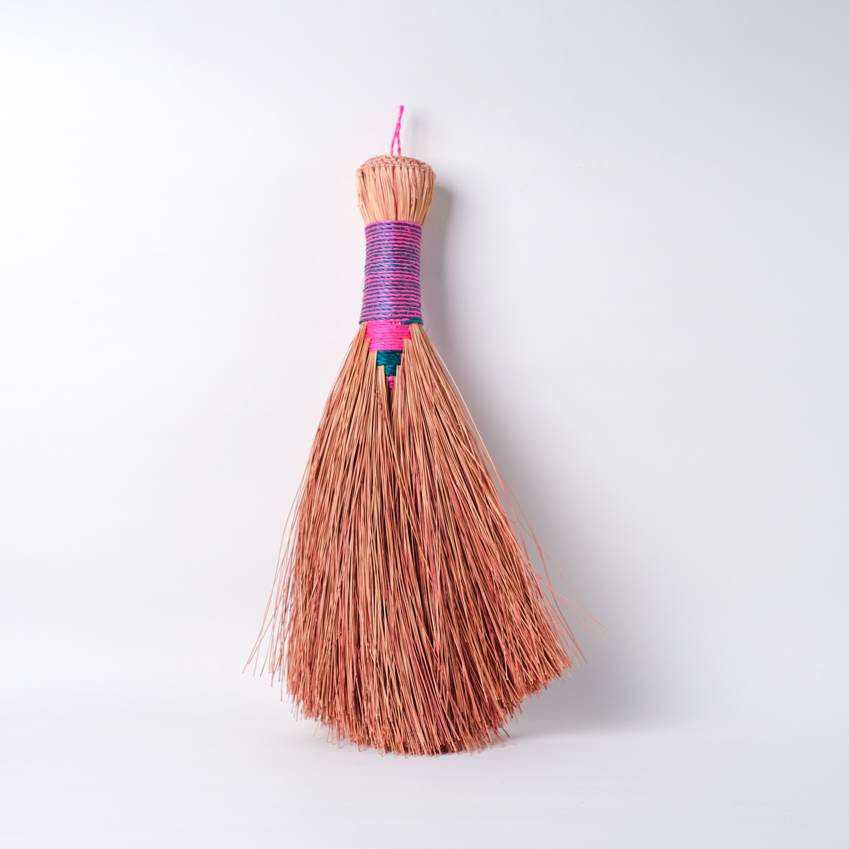 永續工藝｜Lutindzi 草編掃帚 21｜史瓦帝尼