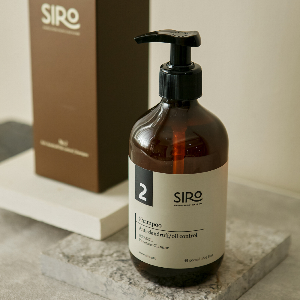 推薦瀏海油的族群使用SIRO「2 號控油蓬鬆洗髮露」