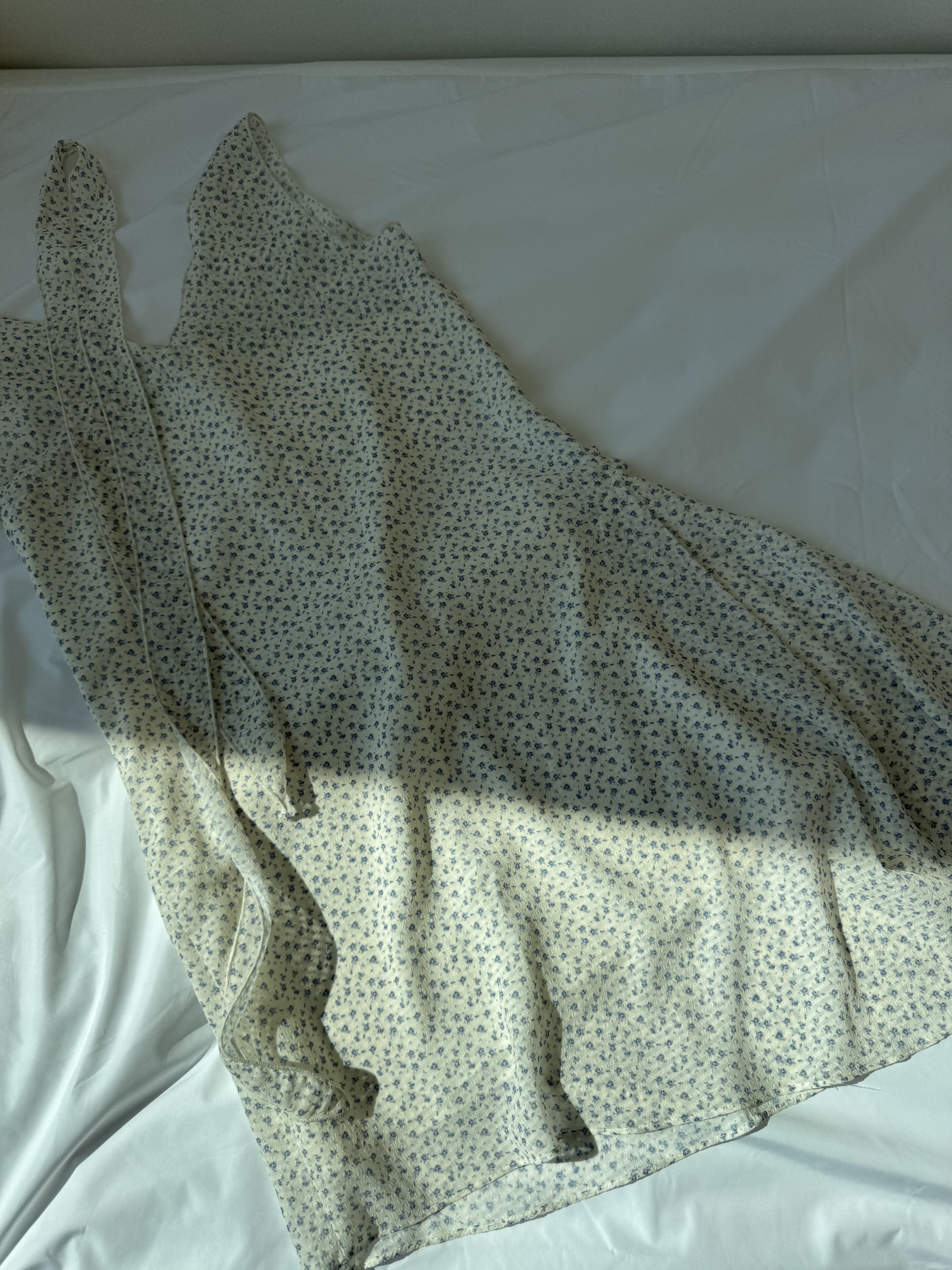 碎花雪紡連身裙🤍渡假必備🏖️ 現貨