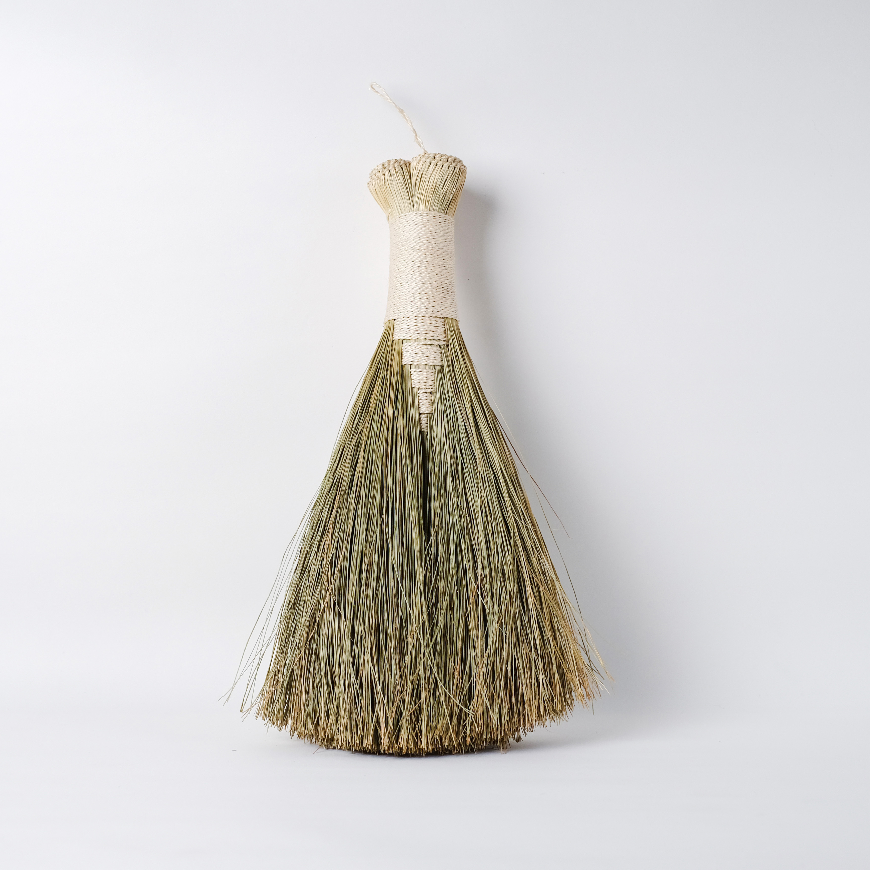 永續工藝｜Lutindzi 草編掃帚 27｜史瓦帝尼