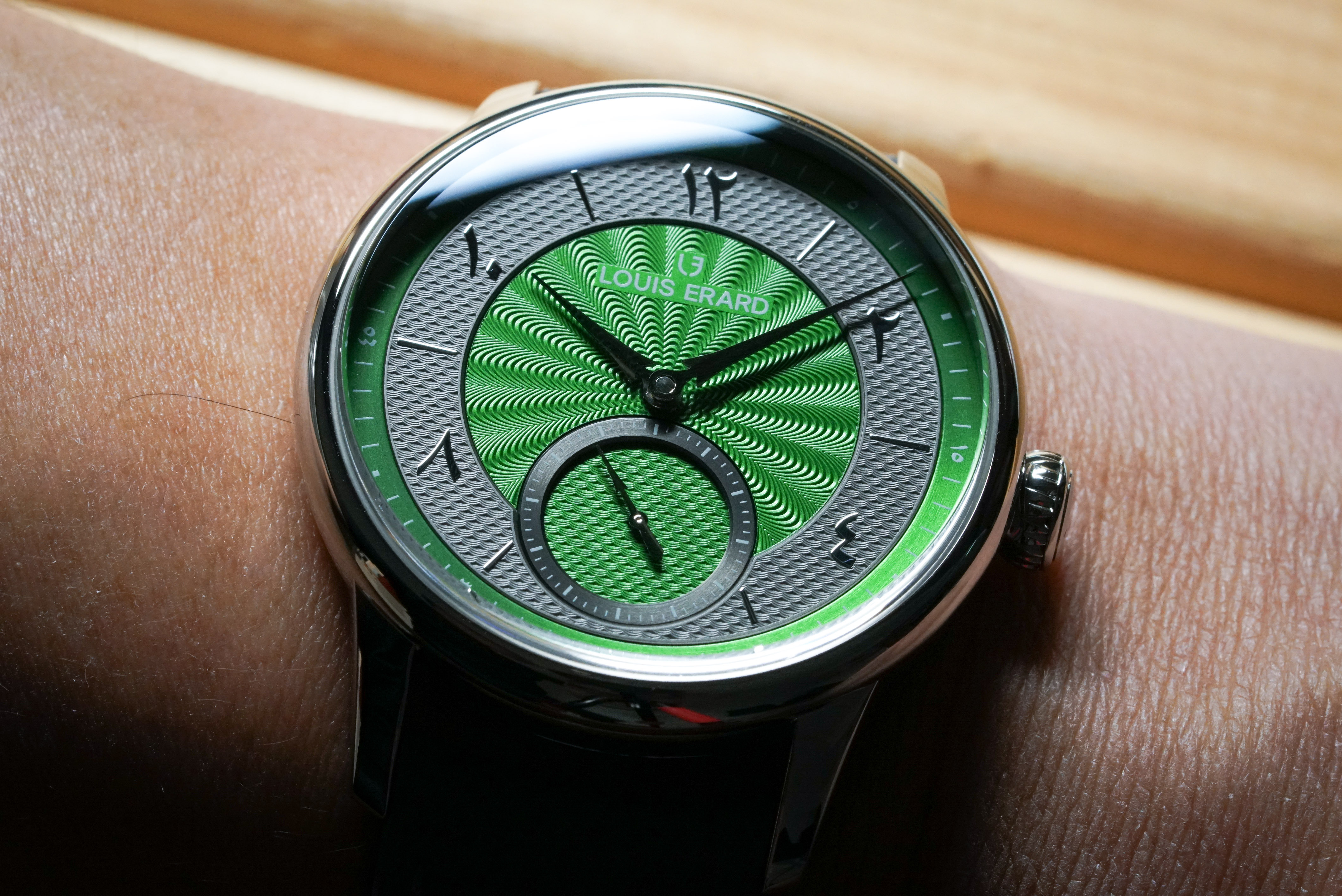 Louis Erard,Noirmont Métiers d'art Collection,藝術大師系列,Petite Seconde,Guilloché,機刻雕花,扭索紋,小三針腕錶,綠色面盤