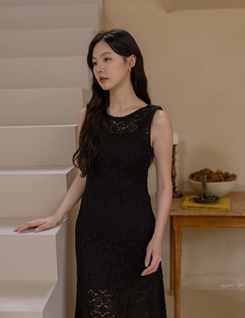 優雅蕾絲露背傘擺長洋（黑色/4尺寸）