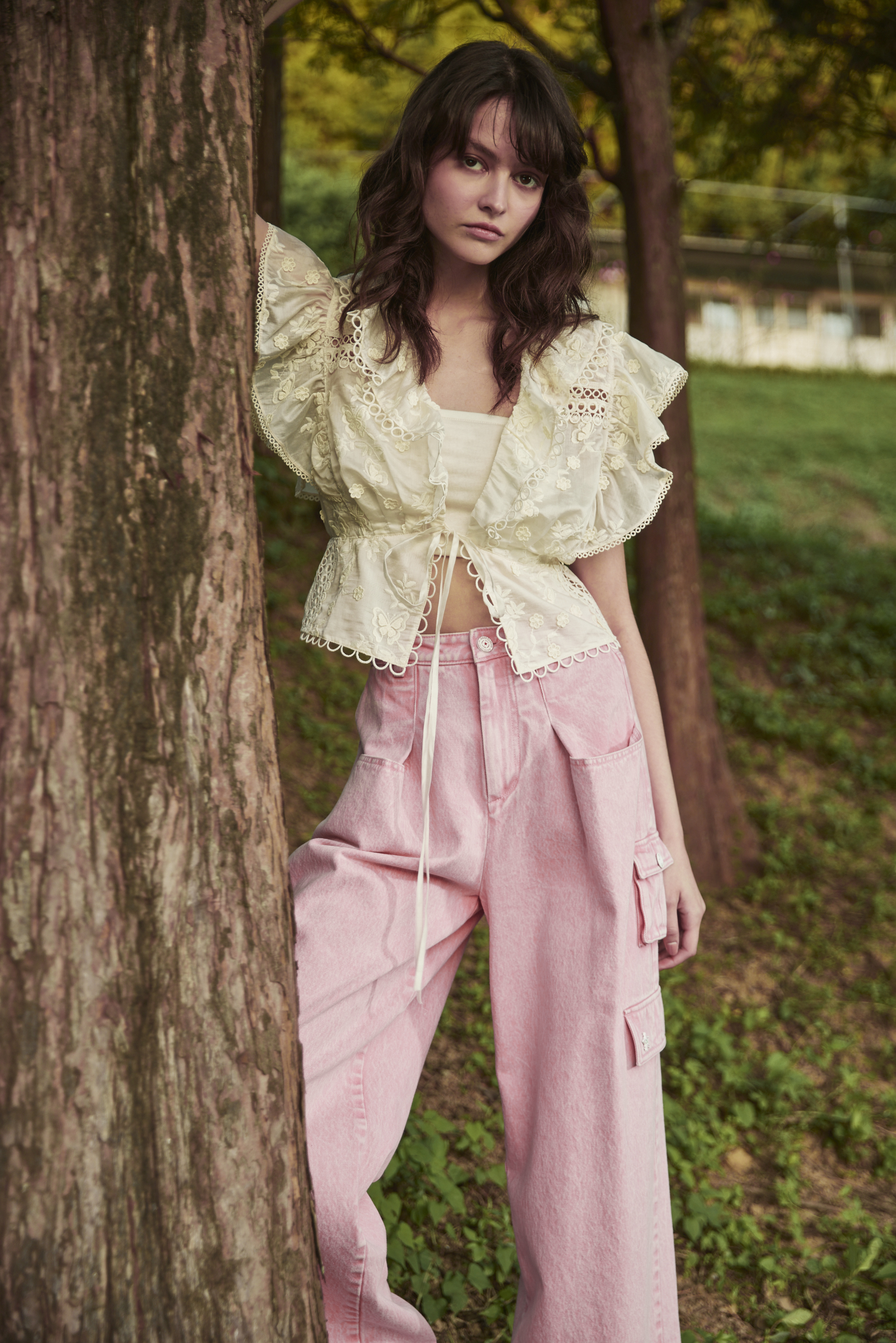 BE10032A1 荷葉蝴蝶袖綁帶短版上衣 (附內搭)