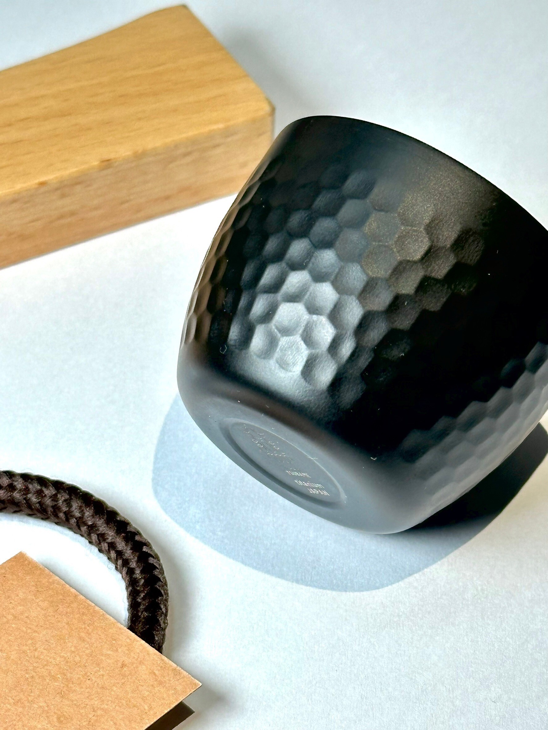 村の鍛冶屋 -  錘紋雙層鈦杯  (日本製)