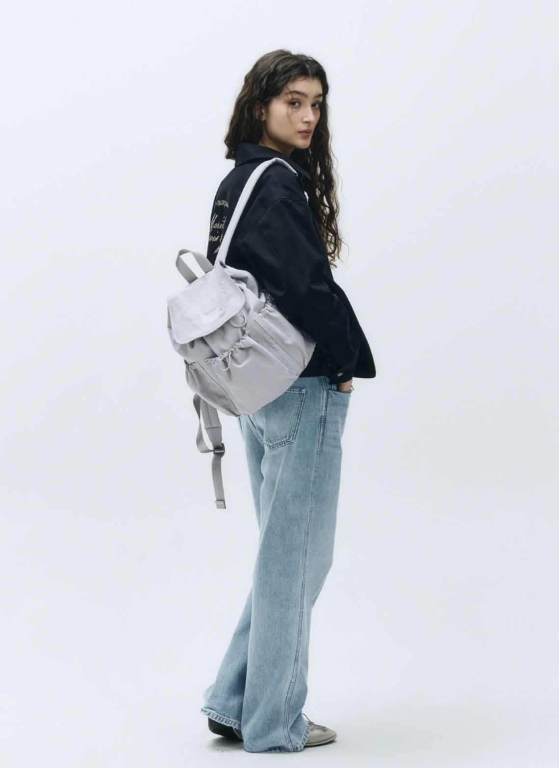 【Marithe】CLASSIC LOGO STOPPER POCKET BACKPACK CLASSIC LOGO STOPPER POCKET BACKPACK gray - MARITHÉ+FRANҪOIS