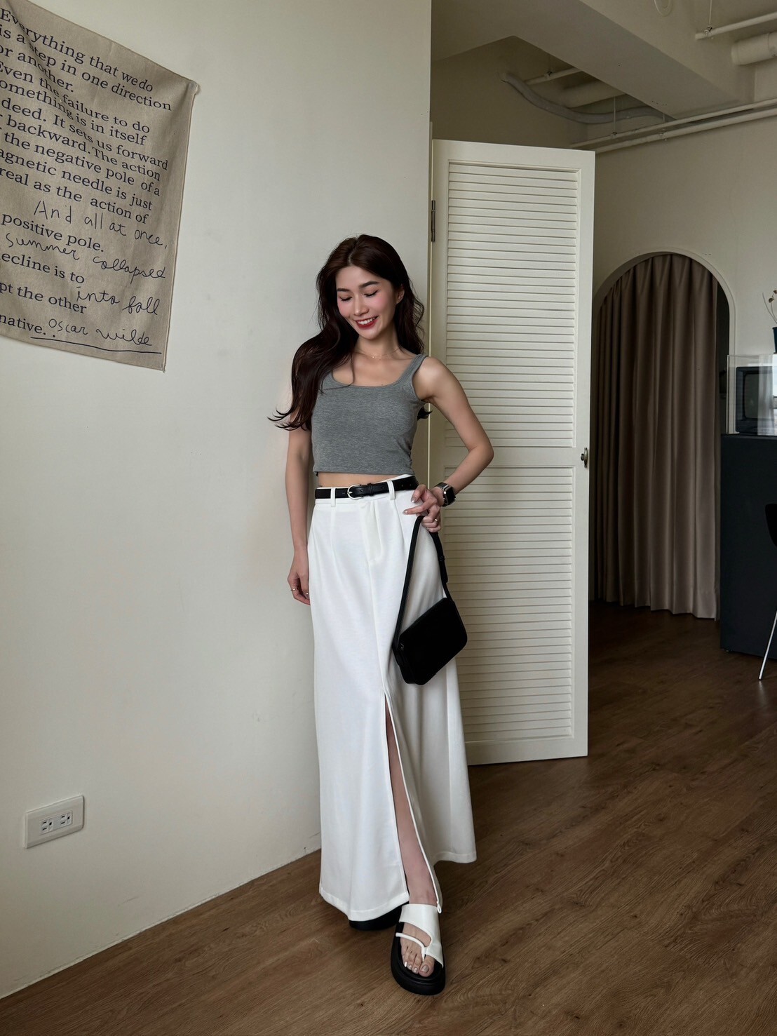 自留款空氣棉前開衩裙