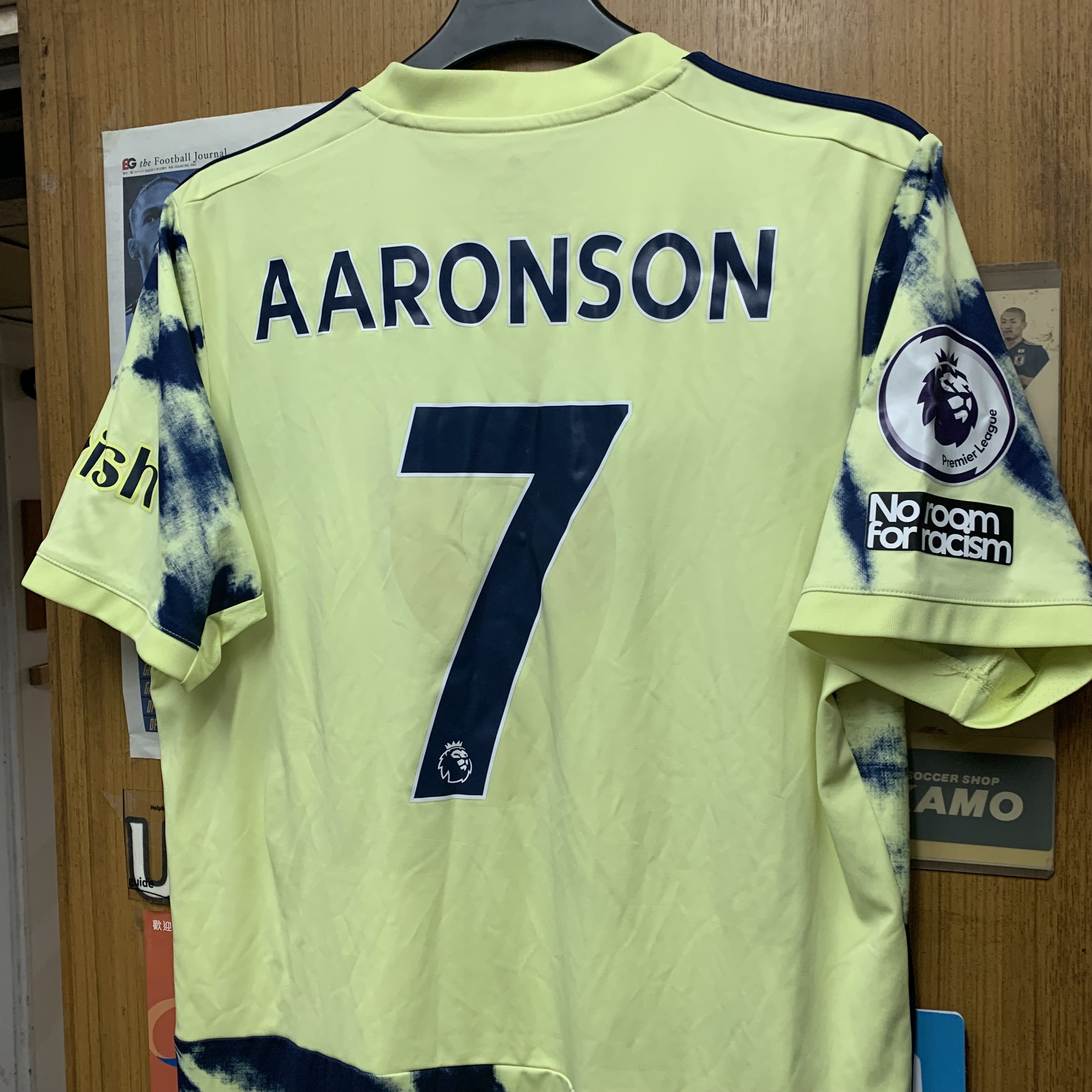2022 Leeds United Away shirt with 7 AARONSON [Used, L 90% New]