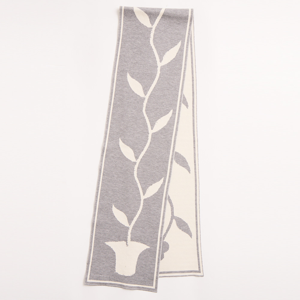 Hai‘an Road Flower Very Tall Scarf- Gray