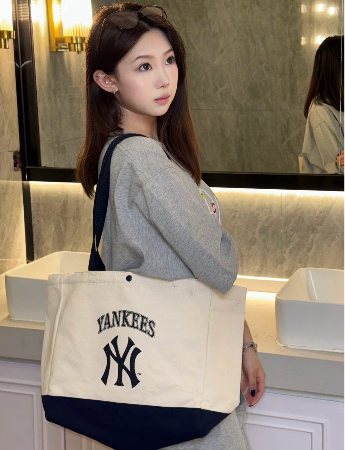 MLB 米白拼藍托特包｜棉帆布｜情侶款